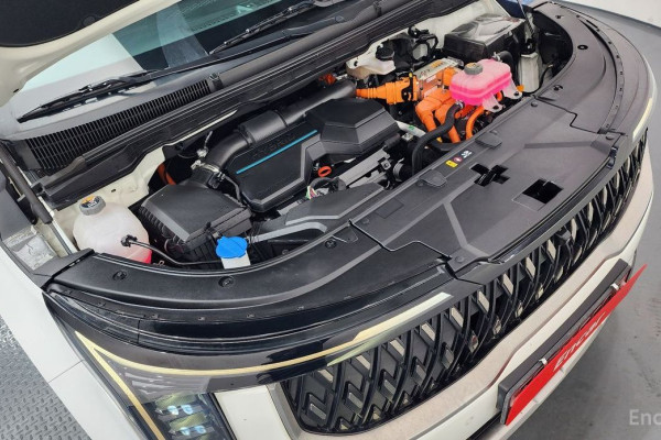 2024 Kia Carnival с пробегом 49 205 км