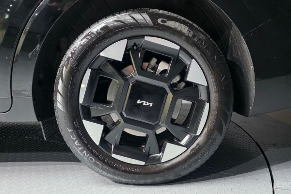 2025 Kia Carnival с пробегом 15 649 км