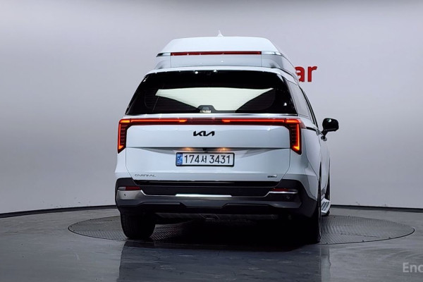 2025 Kia Carnival с пробегом 8 085 км