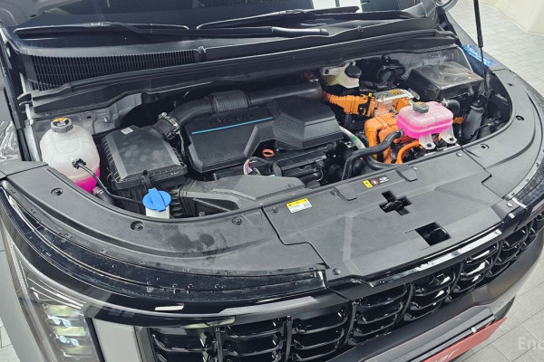 2024 Kia Carnival с пробегом 8 893 км