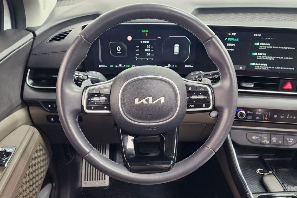 2024 Kia Carnival с пробегом 49 205 км