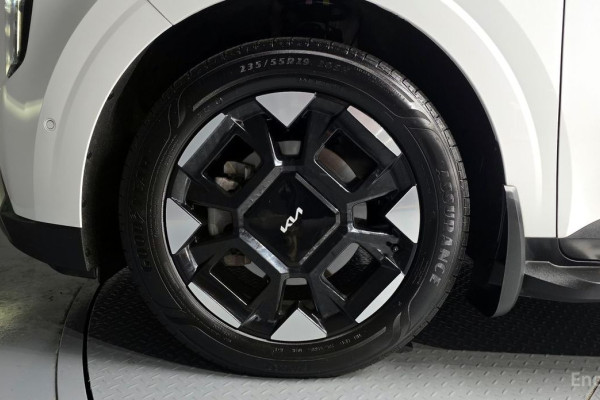 2024 Kia Carnival с пробегом 25 853 км