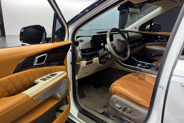 2024 Kia Carnival с пробегом 36 209 км