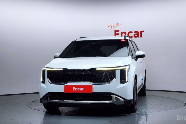 2024 Kia Carnival с пробегом 8 836 км