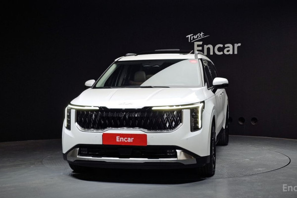 2025 Kia Carnival с пробегом 12 770 км