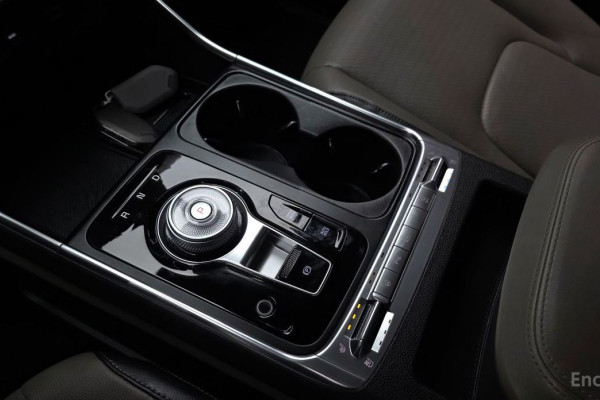 2024 Kia Carnival с пробегом 25 853 км