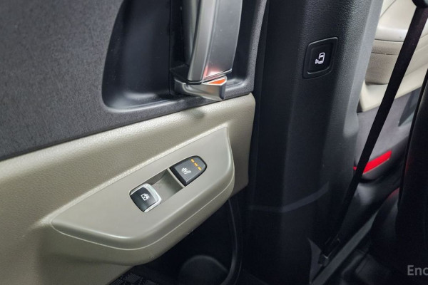 2024 Kia Carnival с пробегом 49 205 км