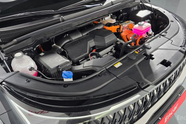 2025 Kia Carnival с пробегом 10 911 км