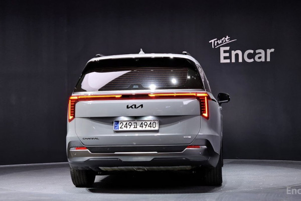 2024 Kia Carnival с пробегом 24 505 км