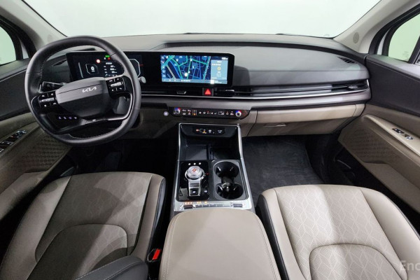 2024 Kia Carnival с пробегом 8 836 км