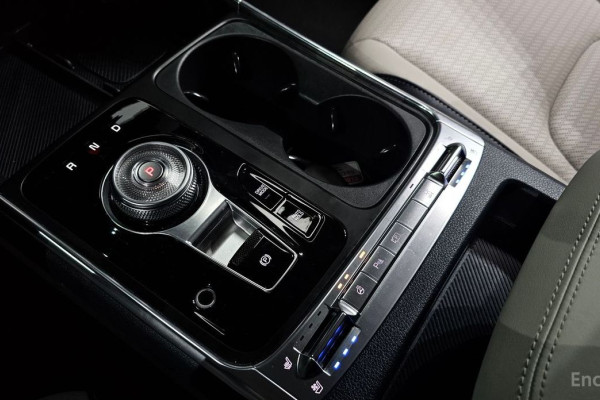 2024 Kia Carnival с пробегом 22 682 км