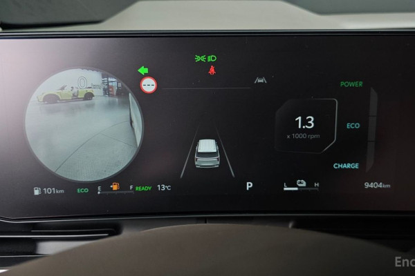 2025 Kia Carnival с пробегом 9 404 км