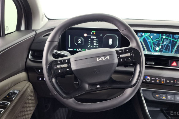 2024 Kia Carnival с пробегом 8 836 км