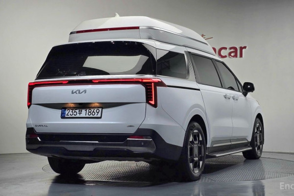 2024 Kia Carnival с пробегом 32 696 км