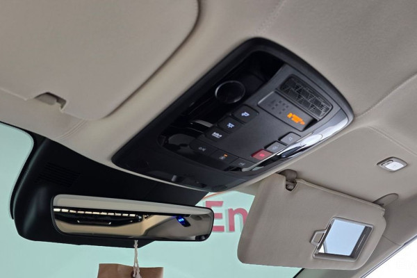 2025 Kia Carnival с пробегом 10 911 км