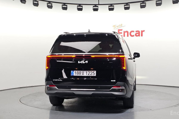 2025 Kia Carnival с пробегом 30 532 км