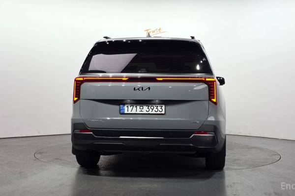 2024 Kia Carnival с пробегом 26 996 км