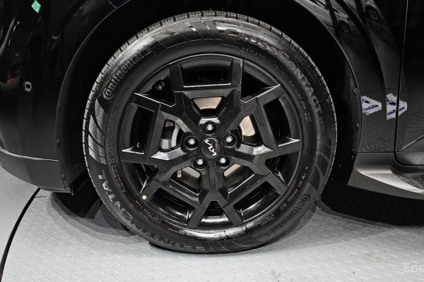 2025 Kia Carnival с пробегом 8 431 км