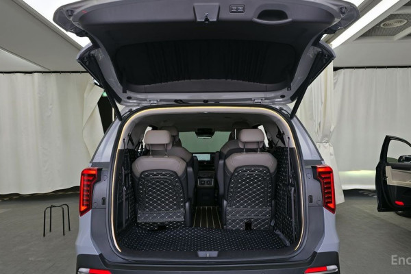 2024 Kia Carnival с пробегом 24 505 км