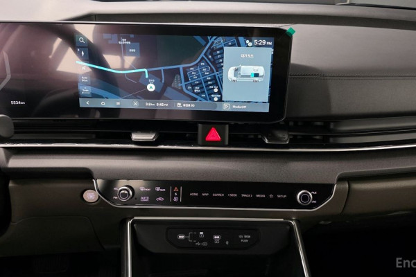 2025 Kia Carnival с пробегом 5 534 км