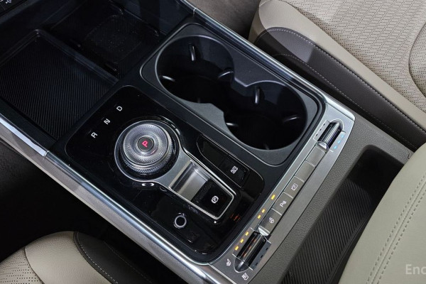 2025 Kia Carnival с пробегом 30 532 км