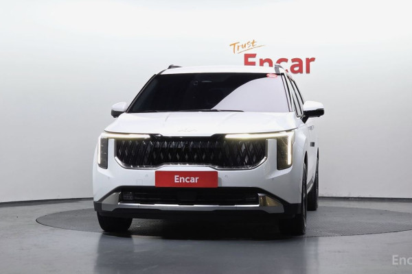 2024 Kia Carnival с пробегом 9 445 км