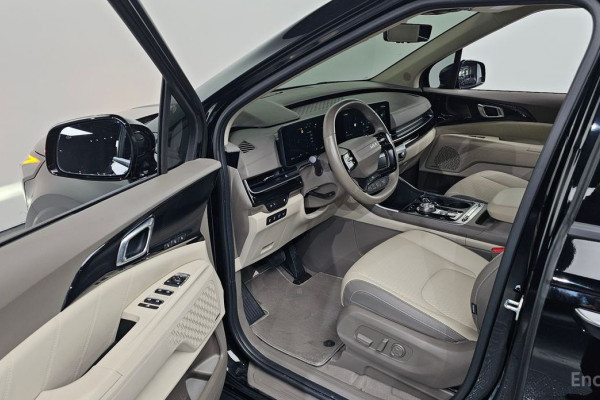 2025 Kia Carnival с пробегом 30 532 км