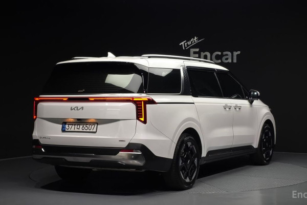 2024 Kia Carnival с пробегом 78 030 км