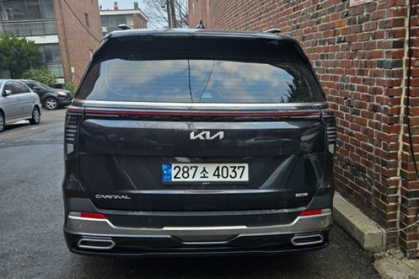 2024 Kia Carnival с пробегом 14 790 км