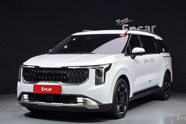 2025 Kia Carnival с пробегом 43 175 км