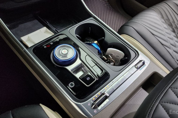 2024 Kia Carnival с пробегом 16 026 км