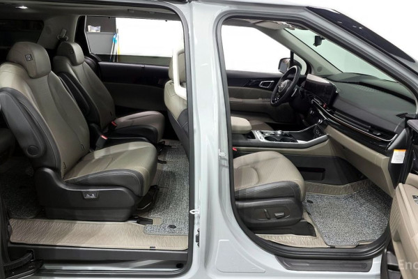 2024 Kia Carnival с пробегом 26 996 км