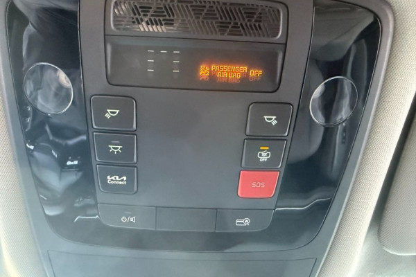 2025 Kia Carnival с пробегом 15 400 км