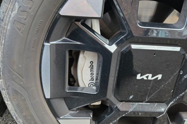 2024 Kia Carnival с пробегом 14 790 км