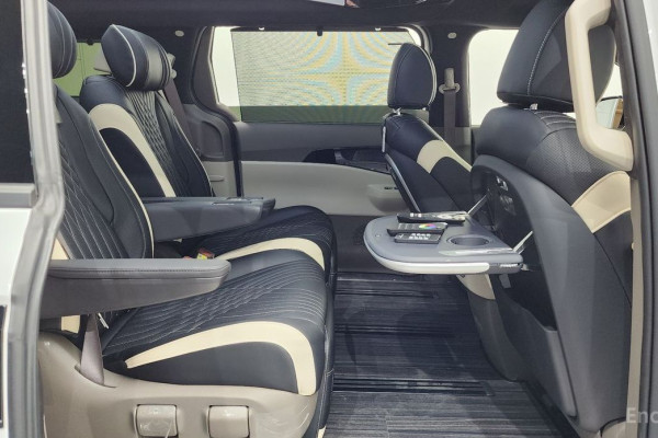 2024 Kia Carnival с пробегом 16 026 км