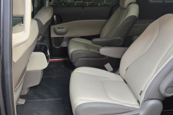 2024 Kia Carnival с пробегом 14 790 км