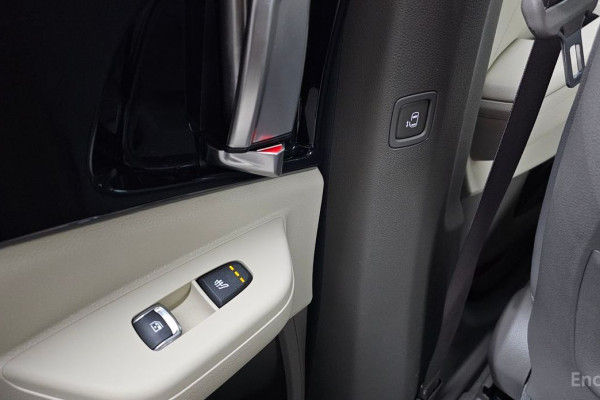 2025 Kia Carnival с пробегом 30 532 км