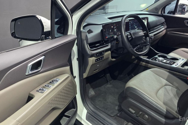 2025 Kia Carnival с пробегом 43 175 км