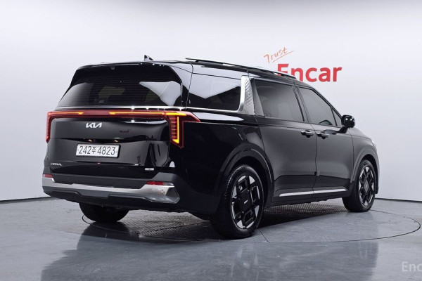 2024 Kia Carnival с пробегом 29 863 км
