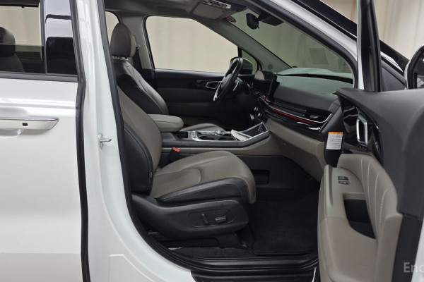 2024 Kia Carnival с пробегом 37 602 км