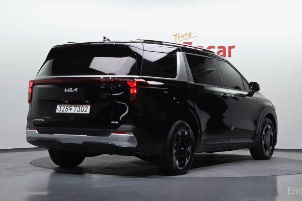 2023 Kia Carnival с пробегом 56 639 км