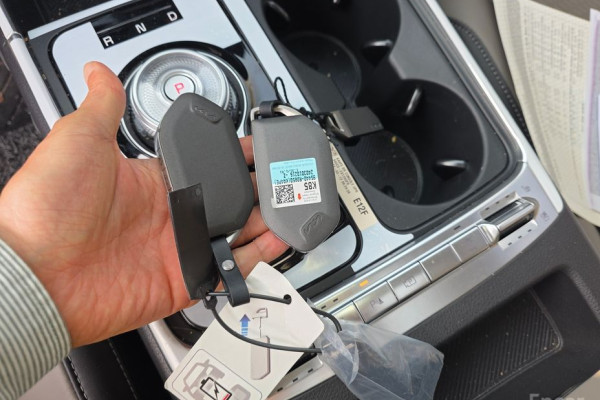 2024 Kia Carnival с пробегом 4 941 км