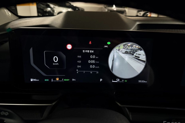 2025 Kia Carnival с пробегом 5 897 км