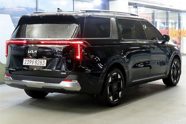 2024 Kia Carnival с пробегом 85 355 км