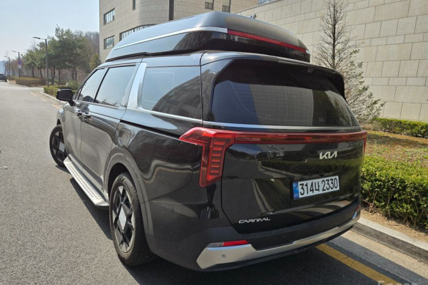 2026 Kia Carnival с пробегом 1 059 км