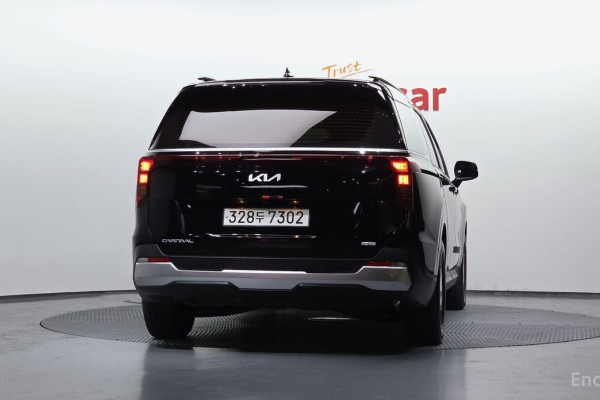 2023 Kia Carnival с пробегом 56 639 км