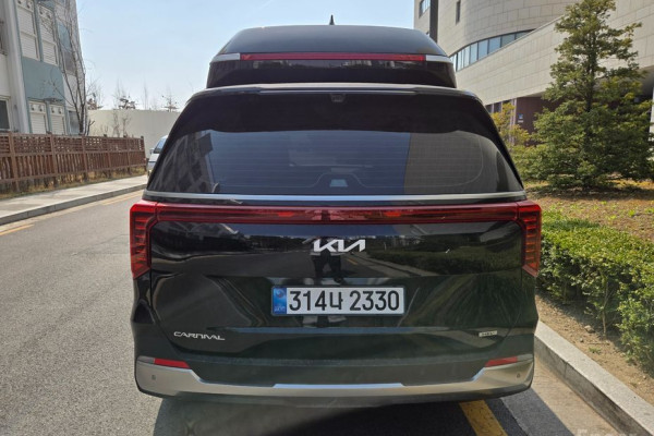 2026 Kia Carnival с пробегом 1 059 км