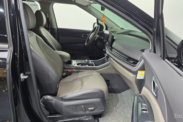 2024 Kia Carnival с пробегом 20 898 км