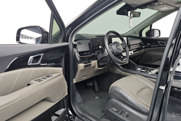 2024 Kia Carnival с пробегом 29 863 км