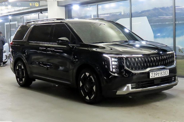 2024 Kia Carnival с пробегом 85 355 км